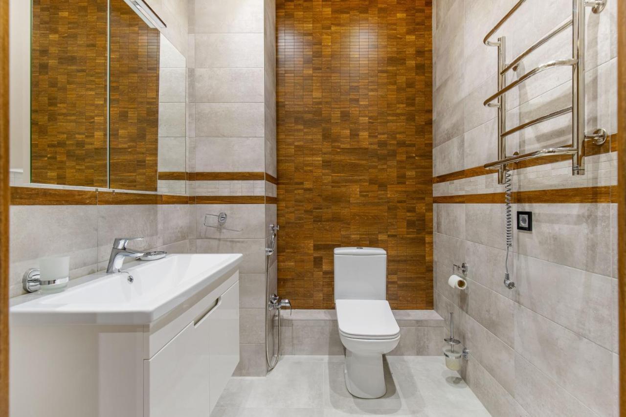 Sea Symphony Wood Style Apartment Odessa Dış mekan fotoğraf